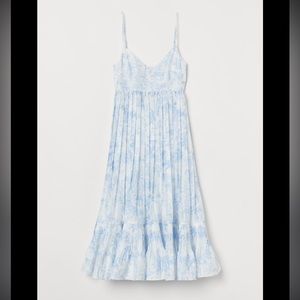 H&M light blue and white toile pleated sun dress